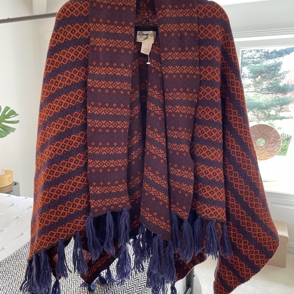 Free People Cape - Picture 2 of 7